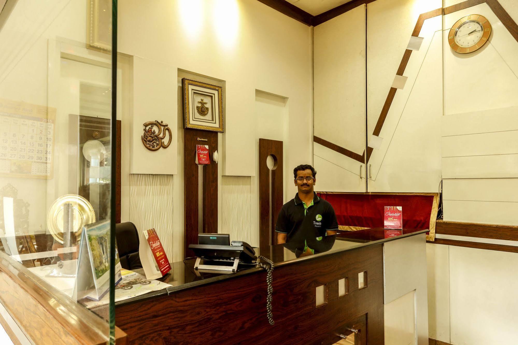 Treebo Trip Grand Regency Hotel Bangalore Luaran gambar
