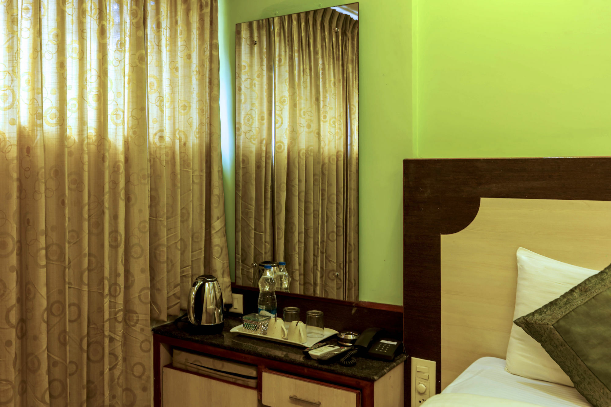Treebo Trip Grand Regency Hotel Bangalore Luaran gambar